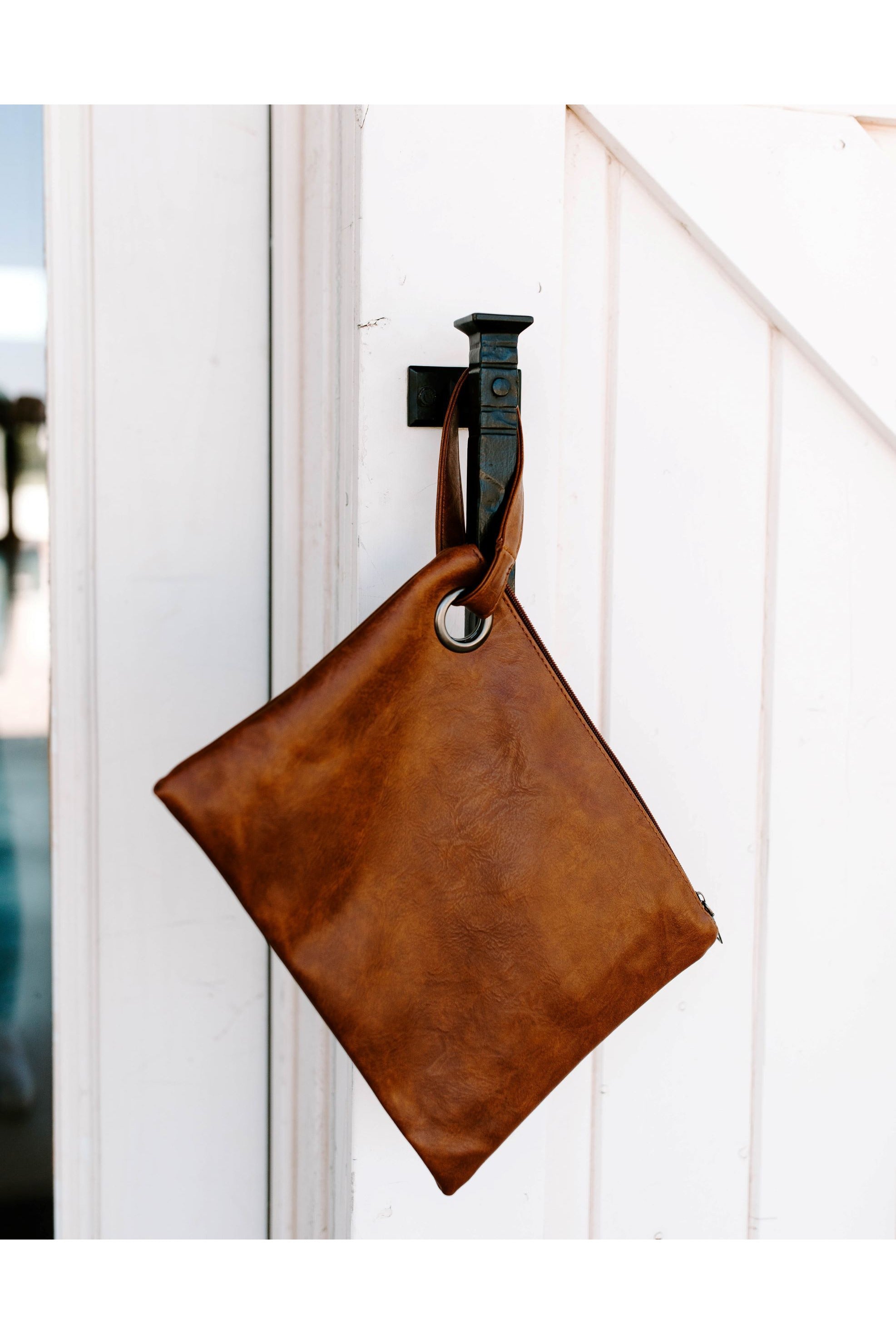 Oversized clutch bag with handle online